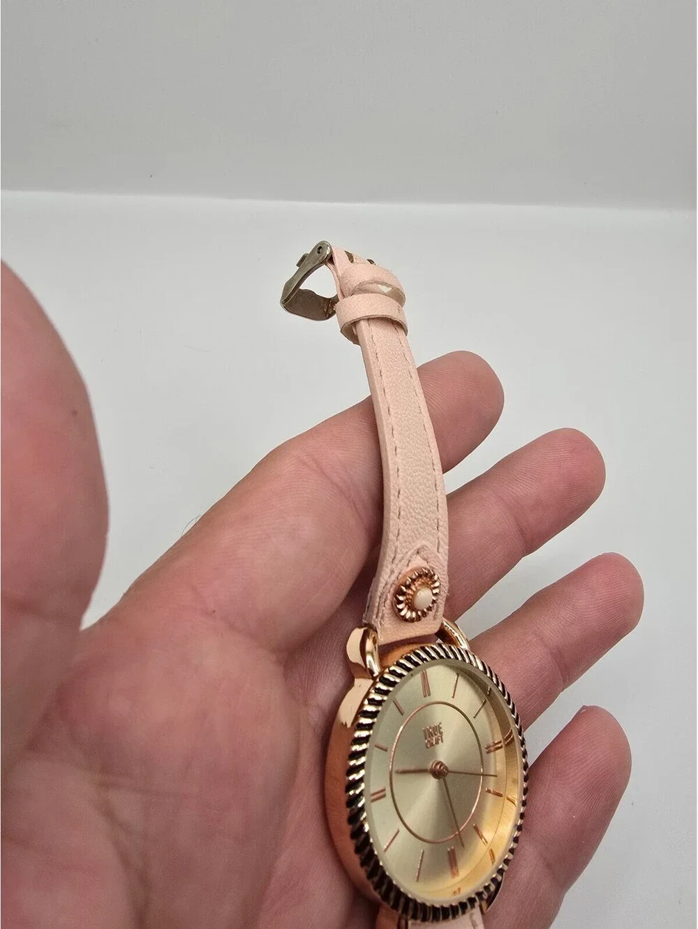True Craft Women’s Quartz Analog Watch Gold Dial Rose Gold Case Pink Leather